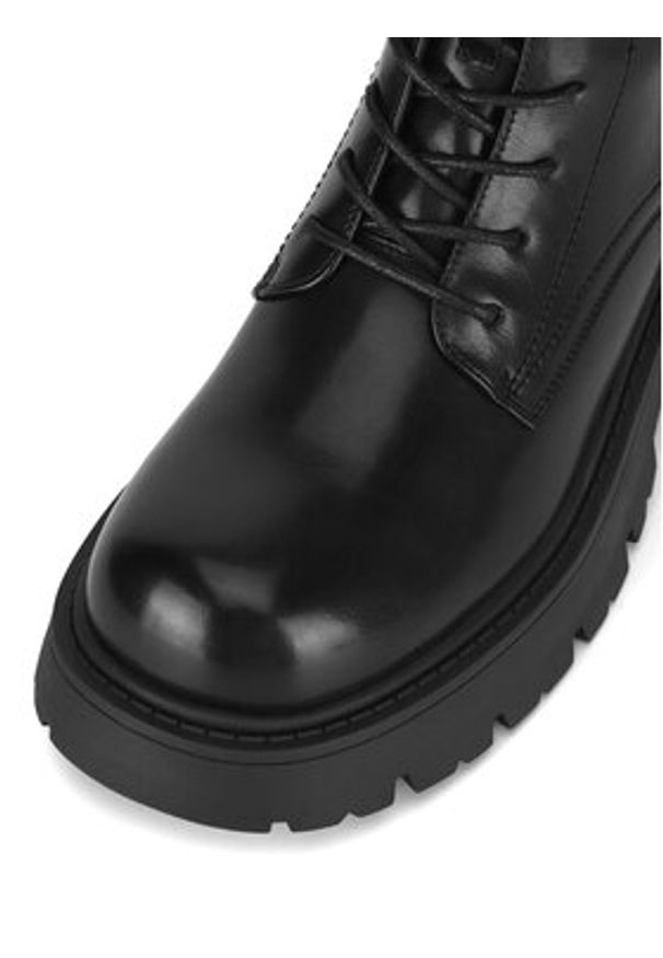 Badura Botki WFA3149-1Z Czarny. Kolor: czarny. Materiał: skóra