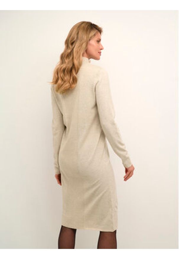 Cream Sukienka dzianinowa Crdela Knit 10611862 Beżowy Straight Fit. Kolor: beżowy. Materiał: dzianina, wiskoza
