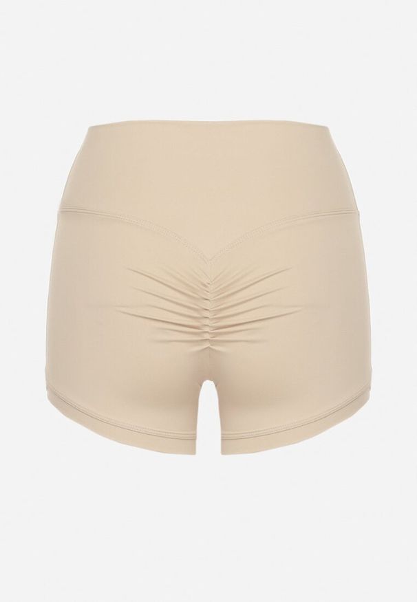 Born2be - Beżowe Szorty Ozdobione Marszczeniem Halosela. Okazja: na spacer, na co dzień. Kolor: beżowy. Wzór: aplikacja. Sezon: lato. Styl: casual