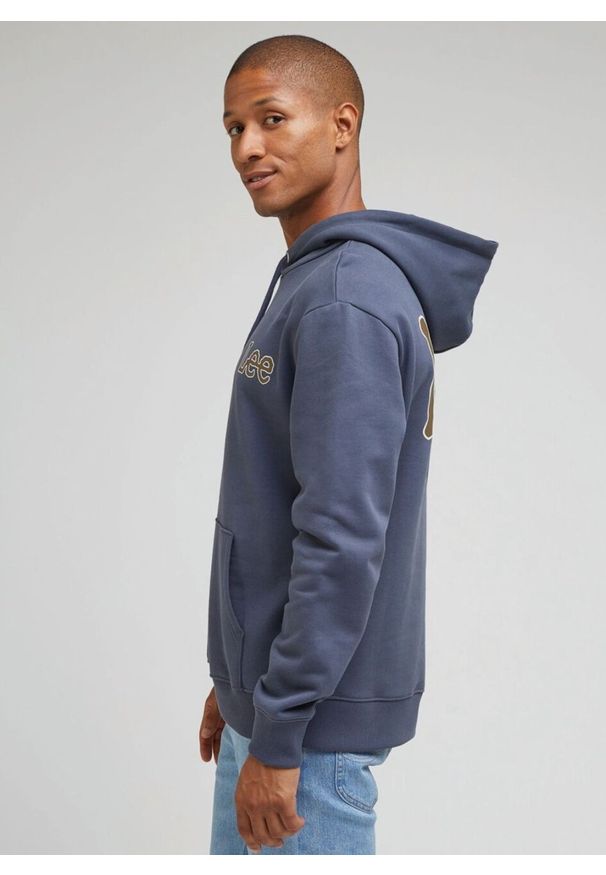 Lee - LEE CORE HOODIE MĘSKA BLUZA Z KAPTUREM NIEROZPINANA DUSTY 112342453 LM09015541. Typ kołnierza: kaptur