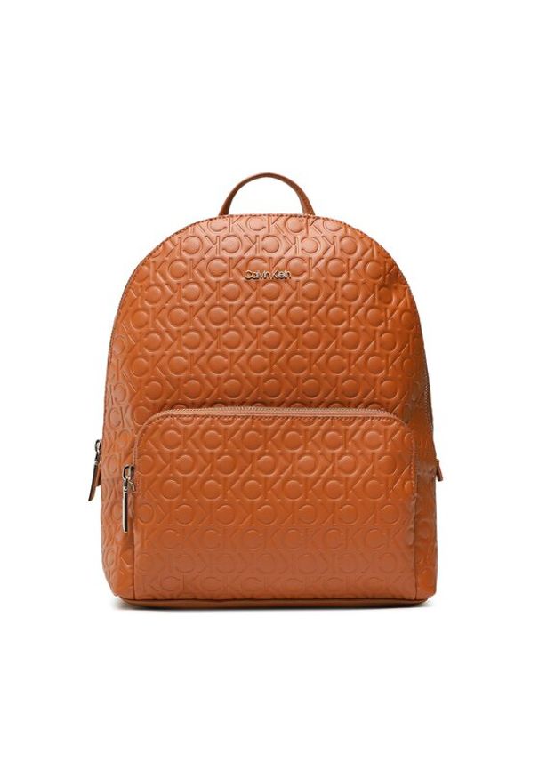 Calvin Klein Plecak Ck Must Campus Backpack Embossed K60K610173 Brązowy. Kolor: brązowy. Materiał: skóra