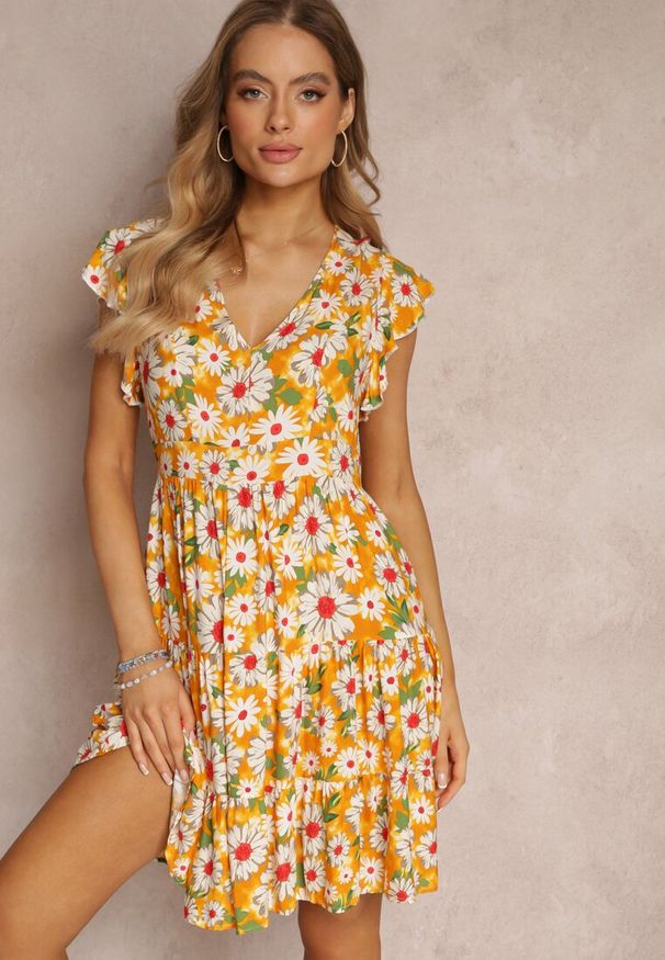 Renee - Żółta Taliowana Sukienka Mini w Kwiaty z Gumką w Talii Teziovi. Kolor: żółty. Materiał: wiskoza. Wzór: kwiaty. Długość: mini