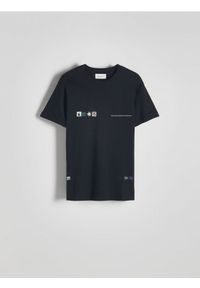Reserved - T-shirt regular z nadrukiem - czarny. Kolor: czarny. Materiał: bawełna, dzianina. Wzór: nadruk
