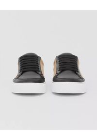 Burberry - BURBERRY - Sneakersy w kratkę. Okazja: na co dzień. Nosek buta: okrągły. Zapięcie: sznurówki. Kolor: czarny. Materiał: materiał, guma, jeans. Wzór: kratka #2