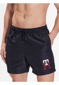 TOMMY HILFIGER - Tommy Hilfiger Szorty kąpielowe UM0UM02732 Granatowy Slim Fit. Kolor: niebieski. Materiał: syntetyk #1