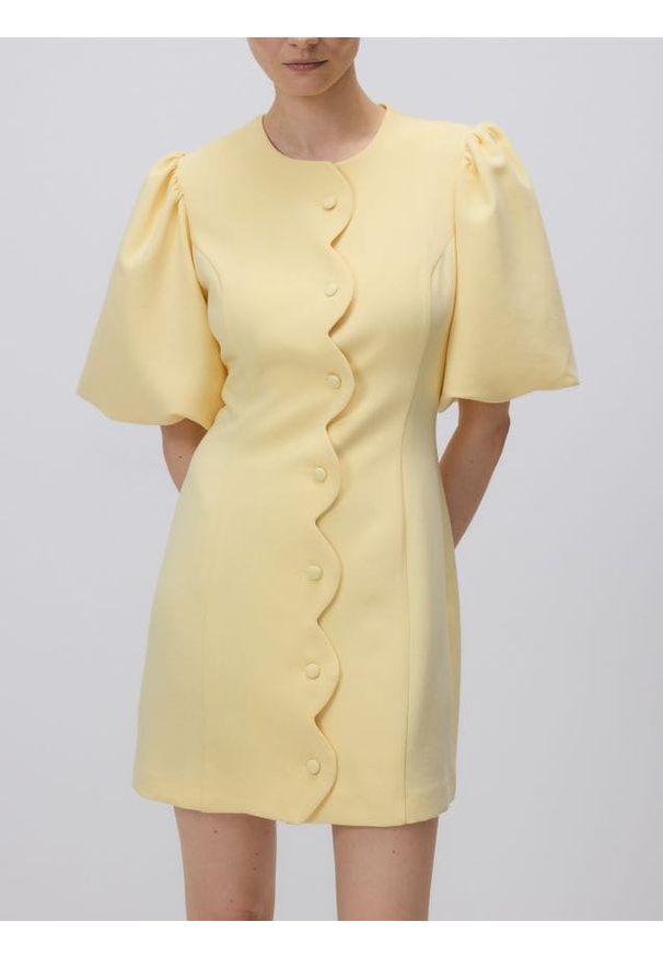 Reserved - Sukienka z bufiastymi rękawami - jasnożółty. Kolor: żółty. Materiał: wiskoza, tkanina