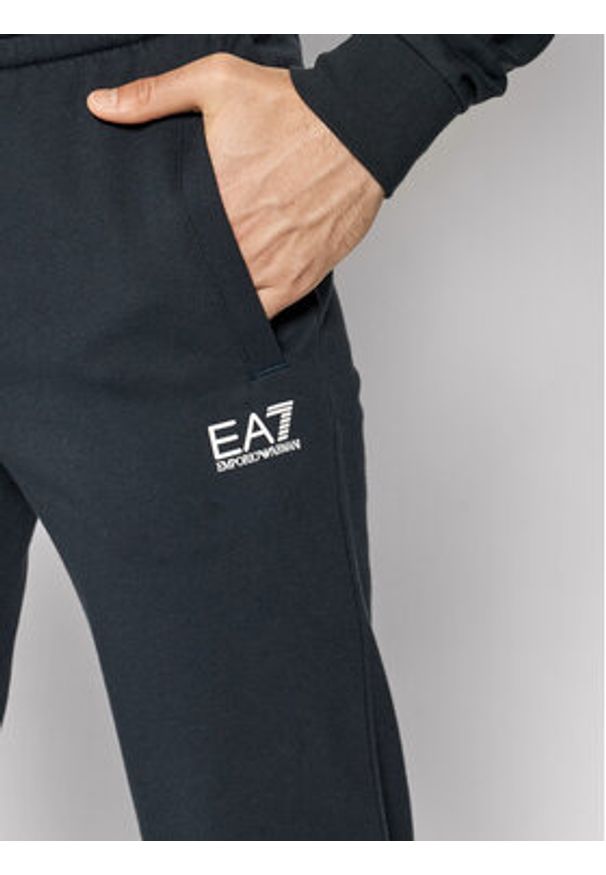 EA7 Emporio Armani Spodnie dresowe 8NPP51 PJ05Z 1578 Granatowy Regular Fit. Kolor: niebieski. Materiał: dresówka, bawełna