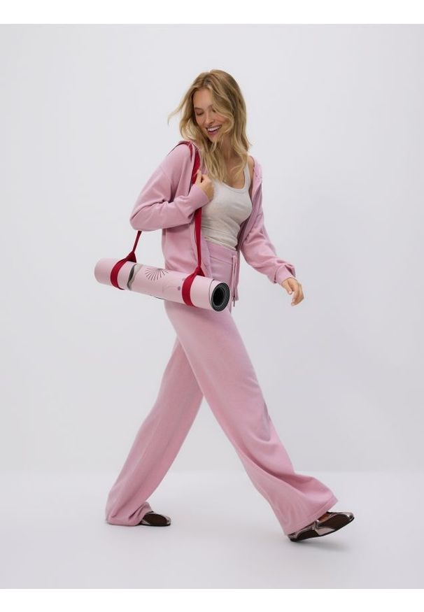 Reserved - Dzianinowe spodnie z dodatkiem wełny - różowy. Kolor: różowy. Materiał: dzianina, wełna