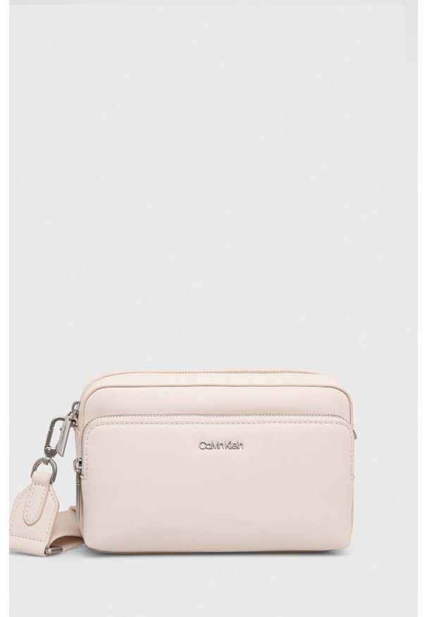 Calvin Klein torebka kolor różowy. Kolor: różowy. Rodzaj torebki: na ramię