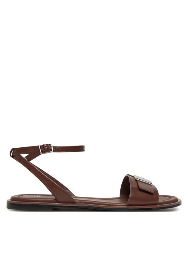 Calvin Klein Sandały Flat Sandal W/Ck Hw - Lth HW0HW02367 Brązowy. Kolor: brązowy. Materiał: skóra