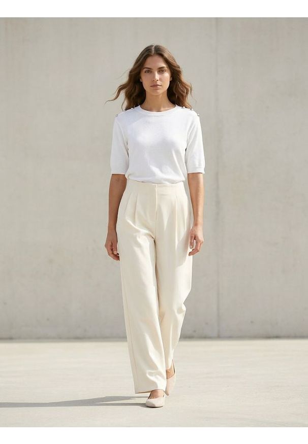 Sinsay - Sweter z krótkim rękawem - biały. Kolor: biały. Długość rękawa: krótki rękaw. Długość: krótkie