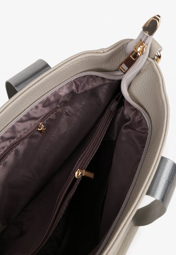 Renee - Szara Torebka Typu Shopper z Paskiem Crossbody i Aplikacją Zdobiona Pikowaniem Fleomira. Kolor: szary. Wzór: aplikacja. Dodatki: z aplikacjami. Materiał: zdobione, pikowane. Styl: biznesowy
