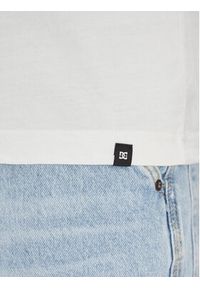 DC T-Shirt ADYZT05444 Biały Heritage Fit. Kolor: biały. Materiał: bawełna #4