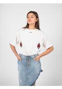 Pinko T-shirt "Toccante" | 101214 A0VI | Kobieta | Biały. Okazja: na co dzień. Kolor: biały. Materiał: bawełna. Wzór: jednolity, kwiaty. Styl: casual, elegancki