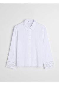 Sinsay - Bawełniana teksturowana koszula z koronkowym mankietem - biały. Kolor: biały. Materiał: bawełna, koronka