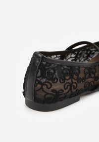 Renee - Czarne Transparentne Balerinki Vices z Haftem i Paskiem Nilovianna. Okazja: na co dzień. Zapięcie: pasek. Kolor: czarny. Wzór: haft. Styl: casual #7