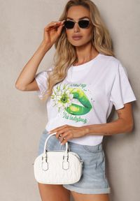 Renee - Biało-Zielony Bawełniany T-shirt Koszulka z Krótkim Rękawem i Nadrukiem Gravilla. Kolor: biały. Materiał: bawełna. Długość rękawa: krótki rękaw. Długość: krótkie. Wzór: nadruk. Sezon: lato #1