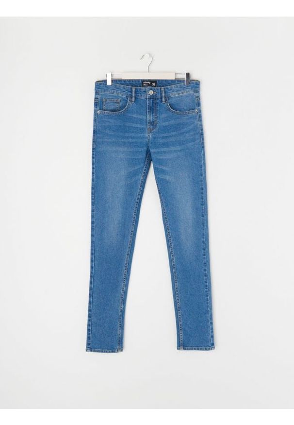 Sinsay - Jeansy skinny - niebieski. Kolor: niebieski