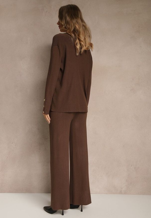 Renee - Brązowy Komplet z Dzianiny z Wiskozą Kardigan i Spodnie z Gumką Badrine. Kolor: brązowy. Materiał: wiskoza, dzianina. Wzór: aplikacja