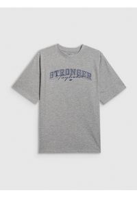 4f - 4F T-shirt loose z nadrukiem chłopięcy - szary 122/128 (6-8 lat). Okazja: na co dzień. Kolor: szary. Materiał: dzianina, skóra, bawełna. Wzór: nadruk. Sezon: lato. Styl: casual #1