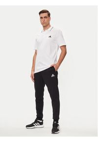 Adidas - adidas Polo Essentials Piqué Small Logo Polo Shirt IC9315 Biały Regular Fit. Typ kołnierza: polo. Kolor: biały. Materiał: bawełna #5