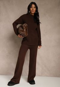 Renee - Brązowy Komplet z Wełną i Bawełną Szerokie Spodnie i Sweter o Długim Kroju Reilissa. Kolor: brązowy. Materiał: wełna, bawełna #5