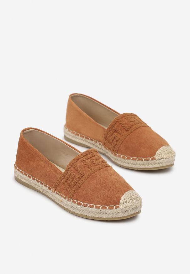Born2be - Brązowe Espadryle na Plecionej Podeszwie z Ozdobną Cholewką Kynor. Kolor: brązowy. Szerokość cholewki: normalna. Sezon: lato, wiosna