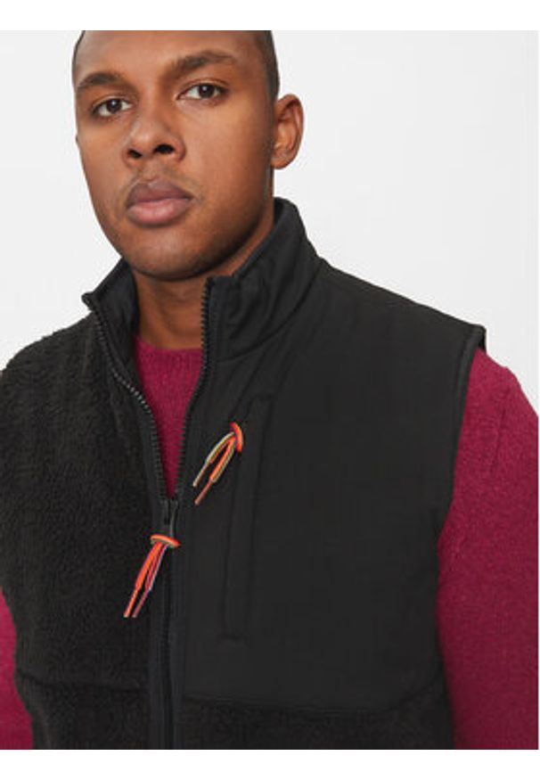 United Colors of Benetton - United Colors Of Benetton Kamizelka 2LNEUJ00J Czarny Slim Fit. Kolor: czarny. Materiał: syntetyk