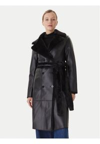 LOLA CASADEMUNT Płaszcz zimowy LF2501015 Czarny Regular Fit. Kolor: czarny. Materiał: syntetyk. Sezon: zima
