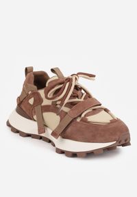 Renee - Brązowe Zamszowe Sneakersy Chunky na Platformie z Bieżnikiem ze Skórzaną Wkładką Favusa. Zapięcie: sznurówki. Kolor: brązowy. Materiał: skóra, zamsz. Szerokość cholewki: normalna. Obcas: na platformie #9