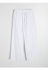 Sinsay - Jeansy joggery wide leg - biały. Kolor: biały