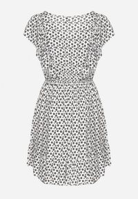 Born2be - Biała Rozkloszowana Sukienka z Bawełny w Kwiaty z Guzikami Ronelle. Okazja: na spacer, na randkę, na co dzień. Kolor: biały. Materiał: bawełna. Wzór: kwiaty. Typ sukienki: proste, rozkloszowane. Styl: elegancki, casual #2