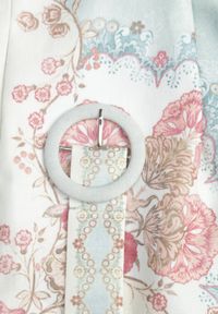 Renee - Zielone Luźne Szorty z Paskiem i Motywem Floral Orixis. Okazja: na co dzień. Kolor: zielony. Długość: krótkie. Wzór: nadruk. Styl: casual, elegancki #5