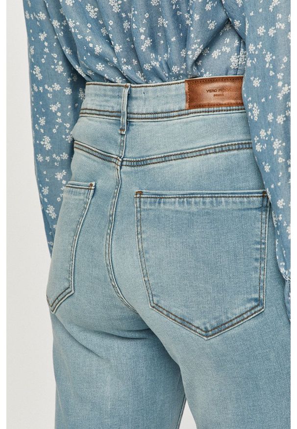 Vero Moda - Jeansy Vmtanya. Kolor: niebieski