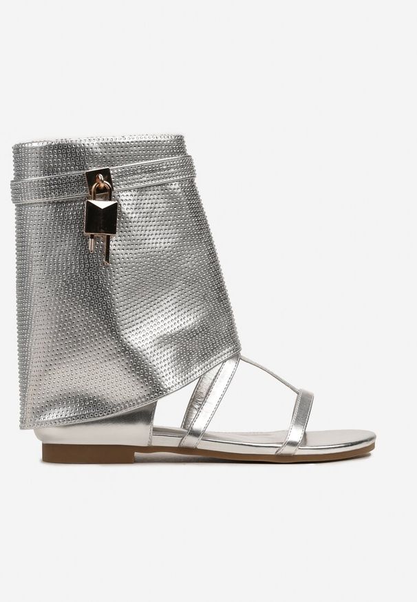 Renee - Srebrne Sandały z Modnie Wywiniętą Cholewką z Cyrkoniami Intirra. Zapięcie: klamry. Kolor: srebrny