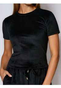 Sinsay - Koszulka basic z welurowym wykończeniem - czarny. Kolor: czarny. Materiał: welur #1