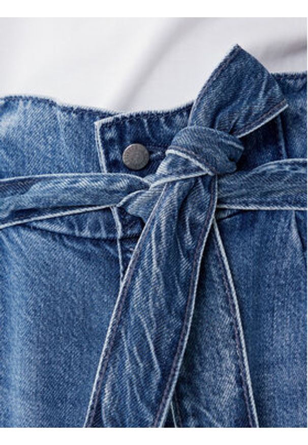 Mustang Szorty jeansowe Jericho 1016559 Niebieski Loose Fit. Kolor: niebieski. Materiał: lyocell