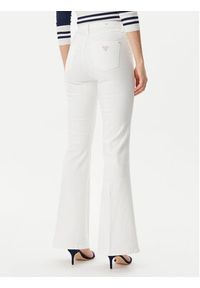 Guess Spodnie materiałowe W5GA1Q D5N71 Beżowy Regular Fit. Kolor: beżowy. Materiał: bawełna