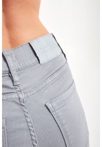 Marella Sport - JEANSY LODOLA MARELLA MONOCHROME. Stan: podwyższony. Materiał: jeans. Styl: klasyczny #5
