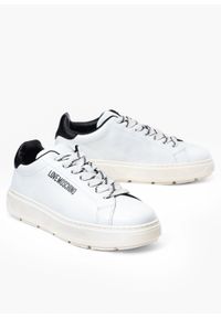 Love Moschino - Sneakersy damskie LOVE MOSCHINO JA15374G0GIA1-10A. Okazja: na co dzień, na spacer, do pracy. Kolor: biały. Sport: turystyka piesza #1