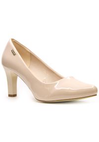 Czółenka na słupku lakierowane nude Sergio Leone 1459. Materiał: skóra ekologiczna, lakier. Szerokość cholewki: normalna. Obcas: na słupku #1