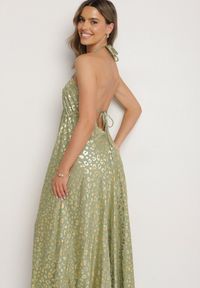 Born2be - Zielona Sukienka z Wiskozy z Odkrytymi Plecami i Metalicznym Nadrukiem w Panterkę Linadea. Typ kołnierza: dekolt w serek. Kolor: zielony. Materiał: wiskoza. Wzór: motyw zwierzęcy, nadruk. Typ sukienki: rozkloszowane #7