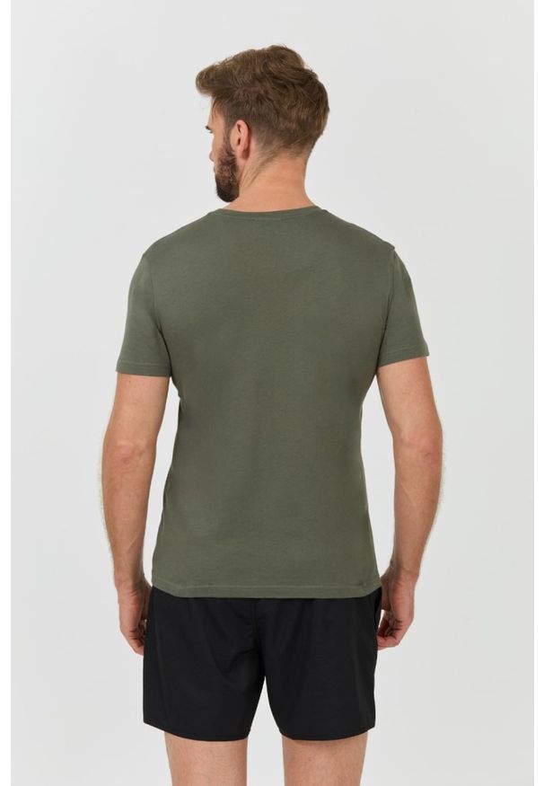 Emporio Armani - EMPORIO ARMANI Zielony męski t-shirt logo brodé, Rozmiar XL. Kolor: zielony