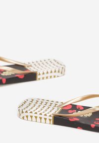 Born2be - Złote Japonki w Fantazyjny Print Janmi. Kolor: złoty. Wzór: nadruk #3