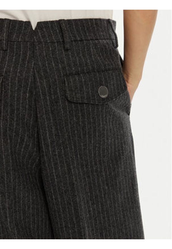 AMI PARIS - AMI Paris Spodnie materiałowe FSO403.WV0048 Szary Regular Fit. Kolor: szary. Materiał: wełna