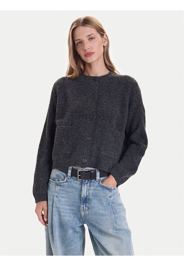only - ONLY Kardigan Piemonte 15344118 Szary Regular Fit. Kolor: szary. Materiał: syntetyk