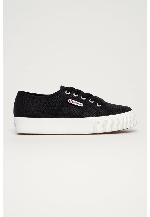 Superga - Tenisówki. Nosek buta: okrągły. Zapięcie: sznurówki. Kolor: czarny. Materiał: guma. Obcas: na platformie