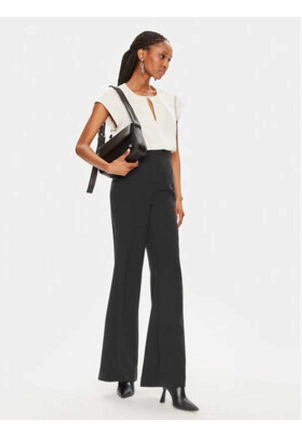 Calvin Klein Bluzka K20K207161 Écru Regular Fit. Materiał: satyna, syntetyk