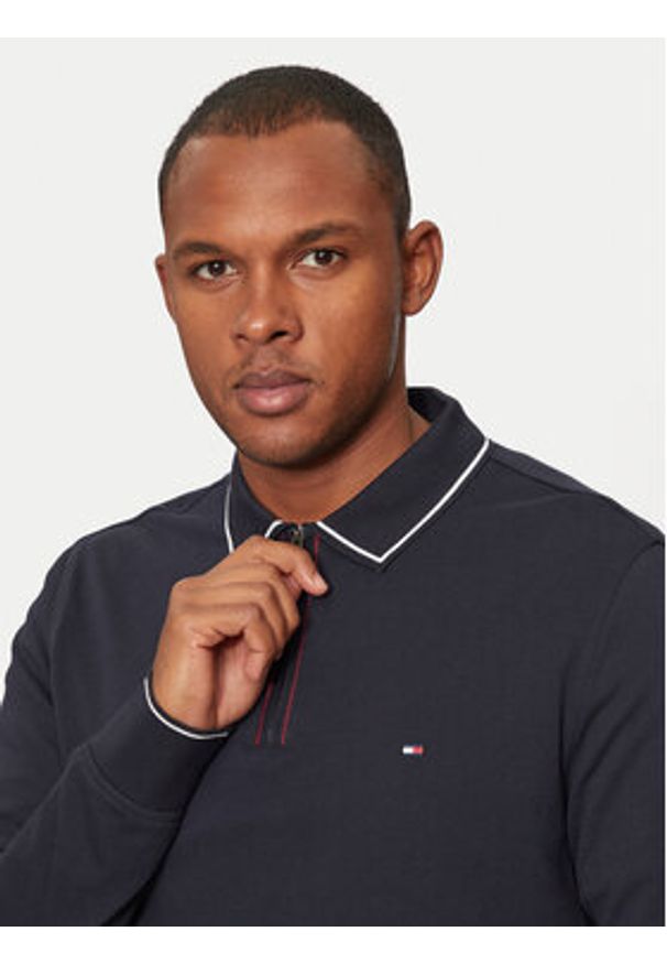 TOMMY HILFIGER - Tommy Hilfiger Sweter MW0MW33168 Granatowy Regular Fit. Kolor: niebieski. Materiał: bawełna