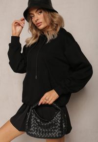 Renee - Czarna Bluza o Fasonie Klasycznej Kangurki z Kapturem Lunamoon. Typ kołnierza: kaptur. Kolor: czarny. Styl: klasyczny #4